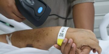 Hospital adota tecnologia 100% digital para agilizar atendimento no SUS
