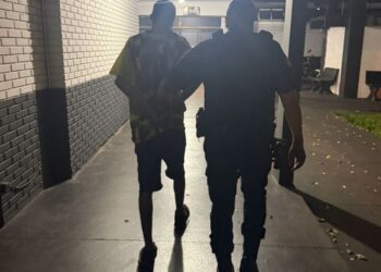 Homem foragido é preso pela Guarda Municipal durante abordagem