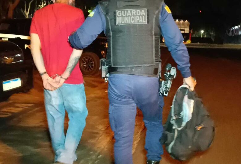 Homem é preso com seis quilos de “super haxixe” em rodoviária