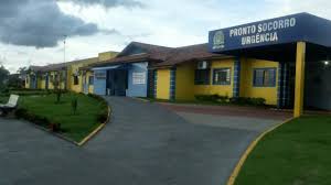 Motociclista e filha de 7 anos ficam feridos em acidente