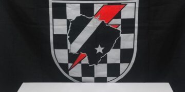 Polícia prende dois homens por tráfico de drogas