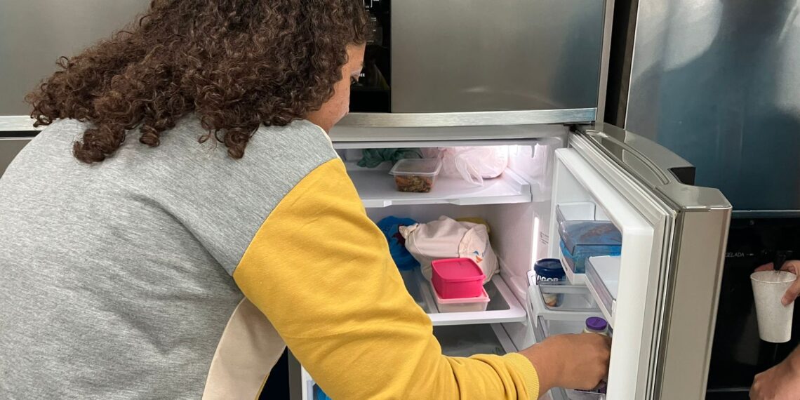 Calor intenso e férias aumentam consumo de energia: saiba como economizar