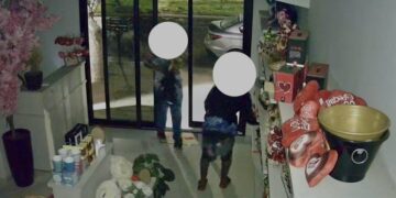 Dupla é presa horas após invadir floricultura e furtar mercadorias