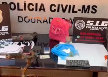 Furto em farmácia leva polícia a fechar ponto de venda de drogas