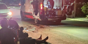 Entregador é atropelado por carro com faróis apagados