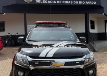 Homem é preso por descumprir medida protetiva e ameaçar ex-companheira