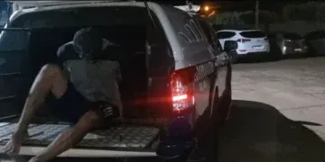 Homem esfrega partes íntimas ao se aproximar de criança e acaba preso