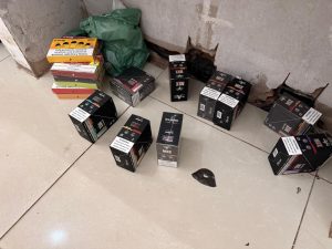 Operação conjunta apreende mais de 150 cigarros eletrônicos em tabacaria de Campo Grande