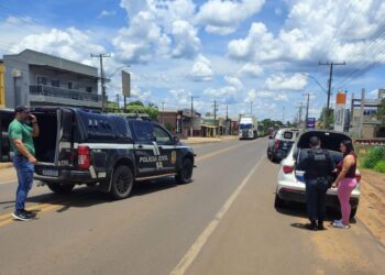 Suspeito de tentar matar companheira é preso após cerco policial