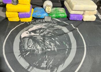 Casal é preso em Campo Grande com drogas e arma escondidas em fundo falso