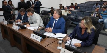 Deputados votam redação final de cadastro de condenados por violência doméstica