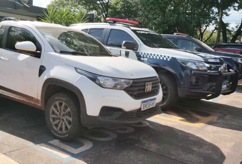 Após briga com a esposa, homem furta picape no trabalho e acaba detido