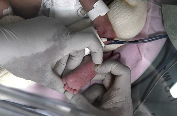 Mato Grosso do Sul amplia acesso à vacina hexa-acelular para prematuros e filhos de mães com HIV