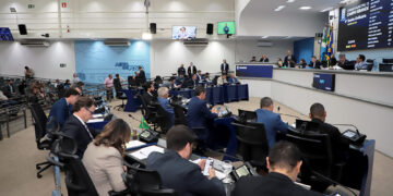 Vereadores votam projeto para prevenir e combater violência contra profissionais de saúde