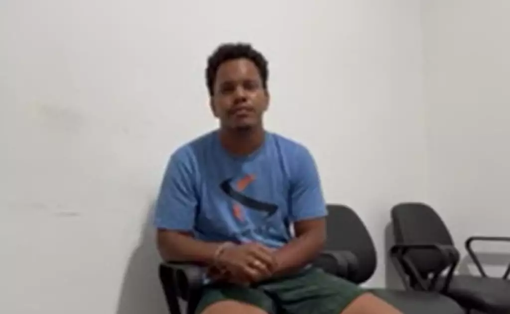 Sem demonstrar arrependimento, jovem relata em vídeo como matou namorada