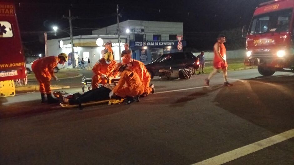 Criança fica gravemente ferida após acidente entre moto e bicicleta elétrica