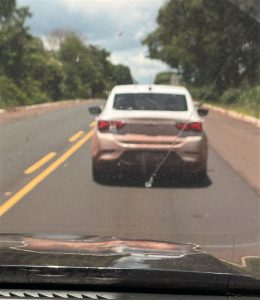 Motoristas clandestinos são flagrados transportando turistas e estrangeiros