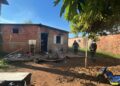 Casa é consumida pelo fogo e teto corre risco de desabar no Nova Campo Grande
