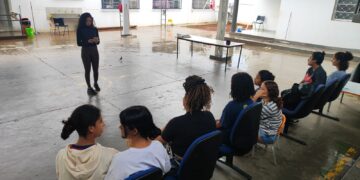 Dança Ê promove inclusão com hip hop em unidades de acolhimento 