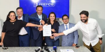 Papy e Carlão participam de sanção da Lei do Prodes e destacam geração de oportunidades para a Capital