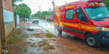 Homem é morto a tiros enquanto estava na varanda de casa