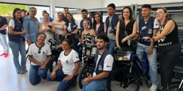 Soraya entrega bicicletas elétricas a agentes de saúde em Porto Murtinho