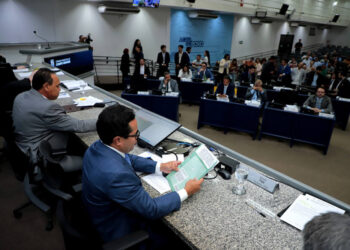Vereadores votam vetos parciais sobre previdência e inovação digital