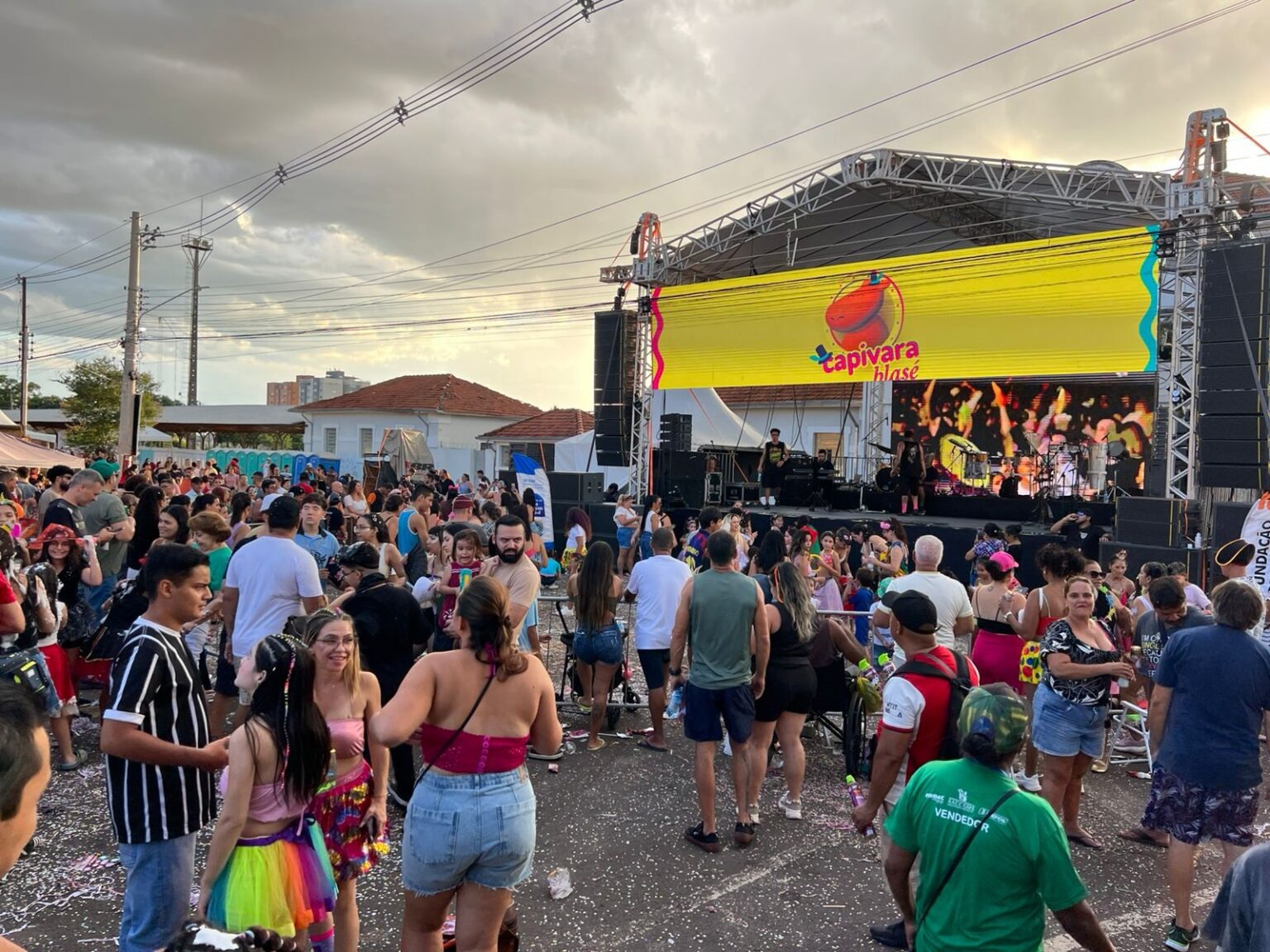 Com 12 mil pessoas, Blocos movimentaram quarto dia de Carnaval na Esplanada