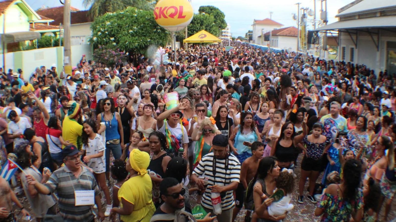 Veja a previsão do tempo e se prepare para aproveitar a folia de Carnaval