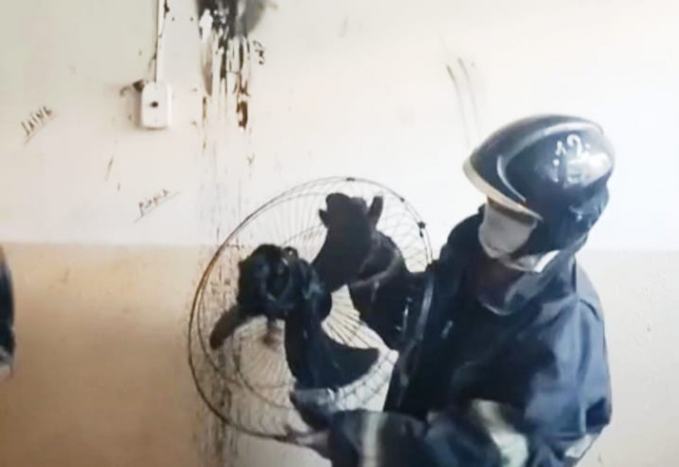 Falha em ventilador provoca princípio de incêndio em escola estadual