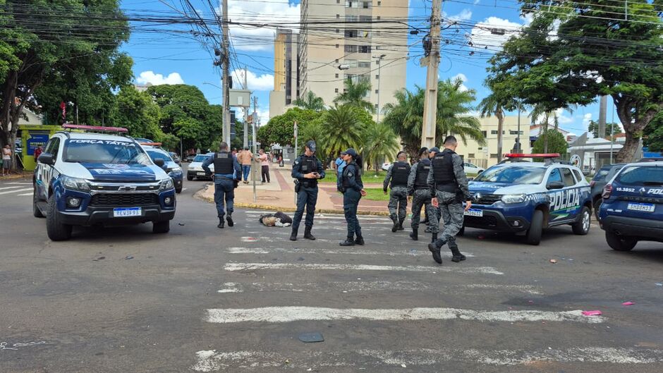 Perseguição no Centro termina com travesti baleada e mobiliza resgate