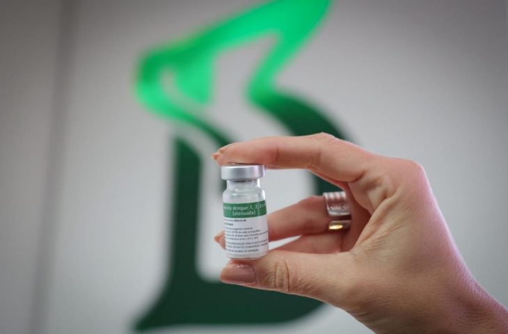 Mato Grosso do Sul inicia vacinação contra dengue para profissionais de saúde