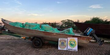 Fronteira pegando fogo: pacotes de cigarro contrabandeado são apreendidos entre PR e MS