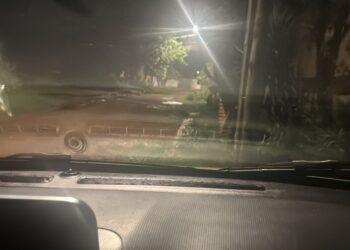 Preso ao amanhecer: homem é capturado após jogar carro contra companheira e causar fratura