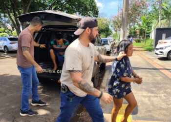 Casal é preso após sequência de agressões contra adolescente e mãe