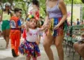 Folia em família: Bloco Barra da Mãe garante diversão segura para mães e crianças