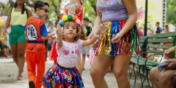 Com banheiro infantil e monitoras, Barra da Mãe é alento para quem quer curtir com a criançada