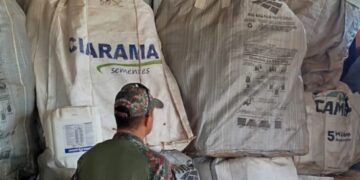 Fazenda é multada em R$ 150 mil por guardar embalagens de agrotóxicos de forma irregular