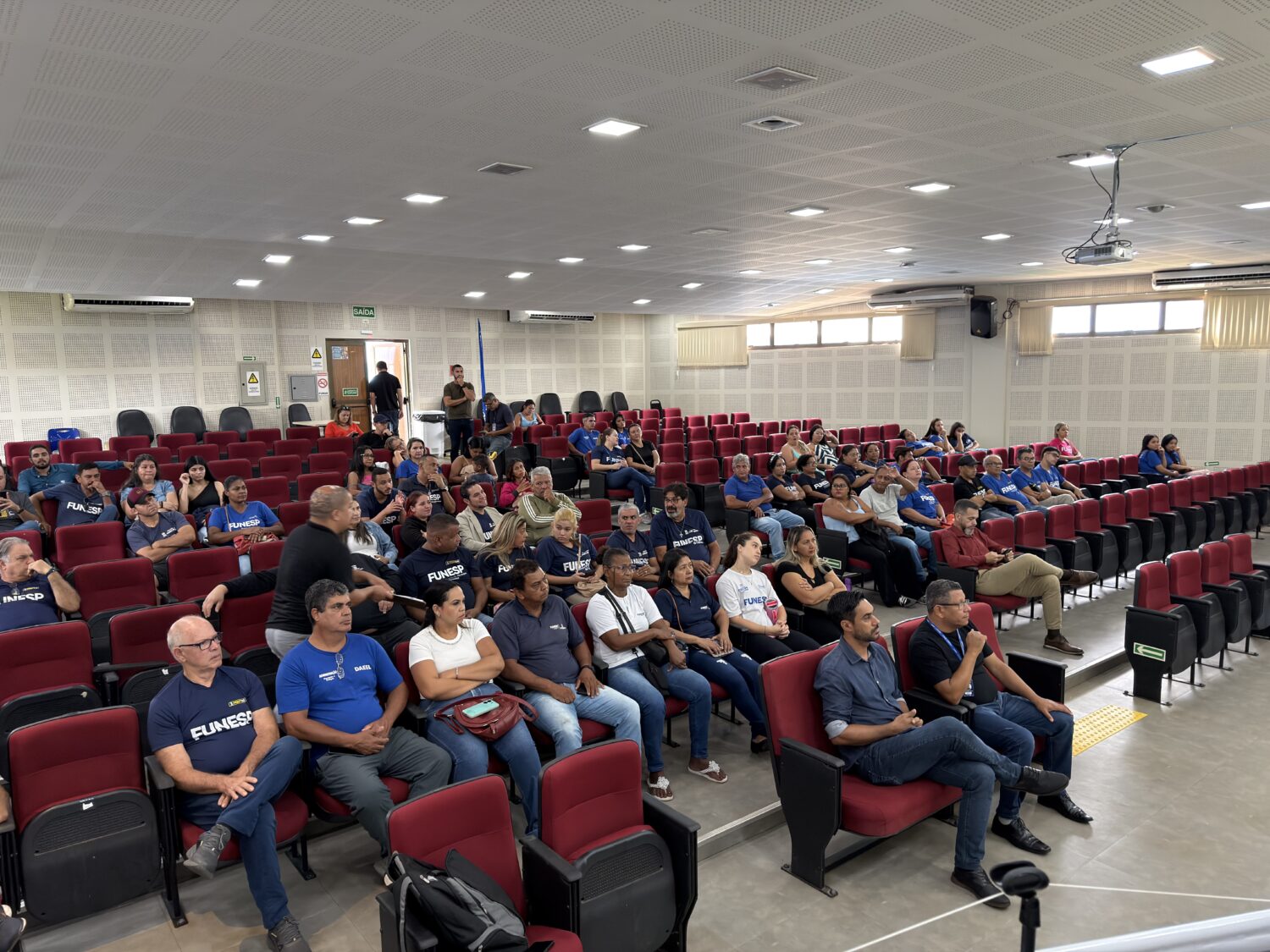 Prefeitura  capacita servidores no combate às arboviroses