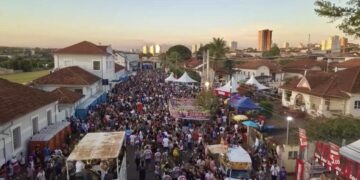 Carnaval deve reunir mais de 130 mil foliões