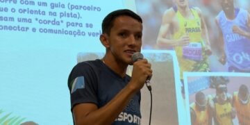 Bicampeão paralímpico Yeltsin Jacques inspira alunos no retorno às aulas do Sesi em MS