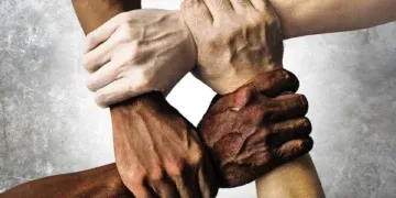 Justiça pune ofensas raciais contra criança e mantém indenização de R$ 15 mil
