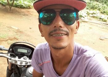 Encapuzados invadem casa e executam jovem a tiros em Pedro Gomes Encapuzados invadem casa e executam jovem a tiros em Pedro Gomes