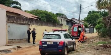 Homem é esfaqueado no peito e socorrido em estado grave