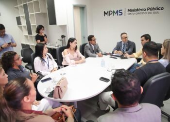 Papy e Beto Pereira se reúnem com promotor para destinar R$ 800 mil a Conselheiros Tutelares