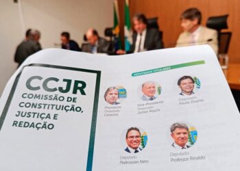CCJR aprova quatro projetos e avança propostas sobre consumo e Regimento Interno