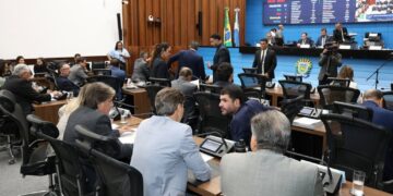 Assembleia Legislativa vota em 1ª discussão  projeto que reajusta salário dos servidores públicos