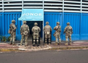 PF cerca camelódromo em operação contra contrabando; bloqueio chega a R$ 40 milhões