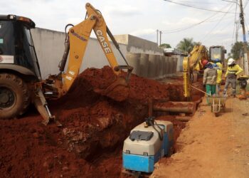 Investimento de R$ 12 mi leva pavimentação e drenagem a bairros da capital