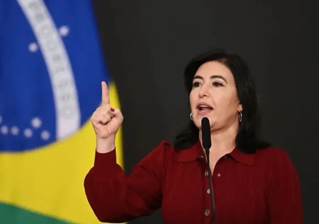 Simone Tebet lidera cenários de pesquisa ao Senado em São Paulo e pode mudar domicílio eleitoral